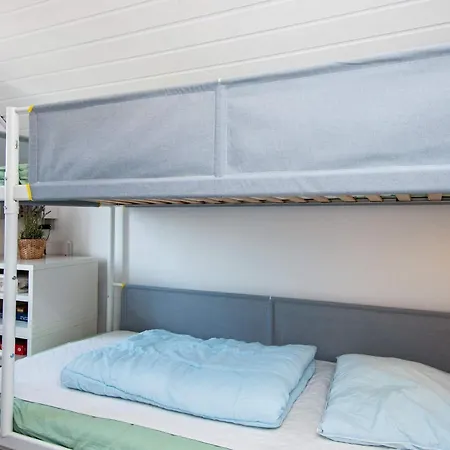 5 Person In Romo-by Traum Sønderby