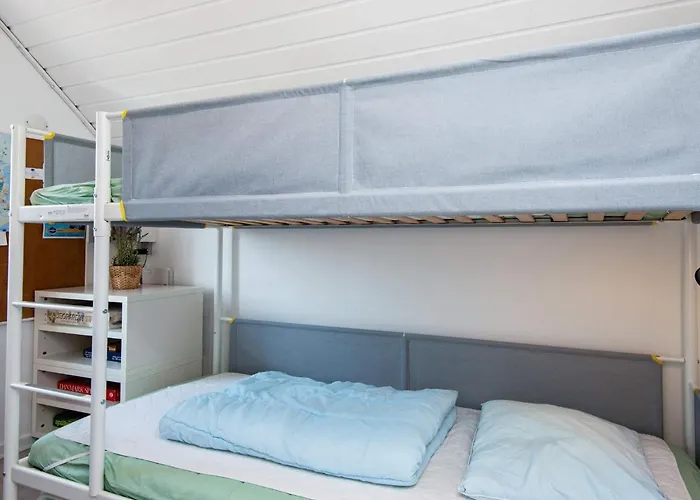 5 Person In Romo-by Traum Sønderby