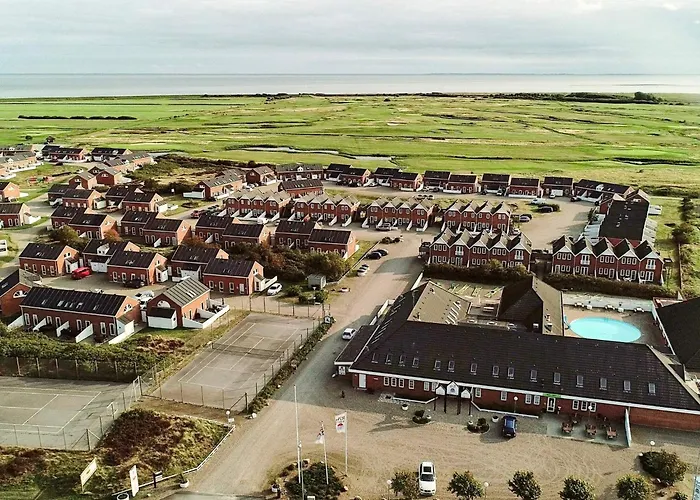 5 Person In Romo-by Traum *